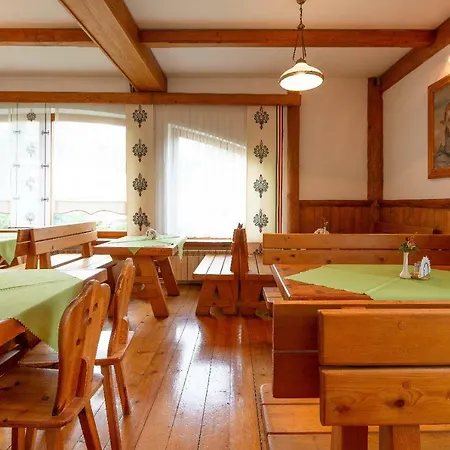 威拉维多洛卡旅馆