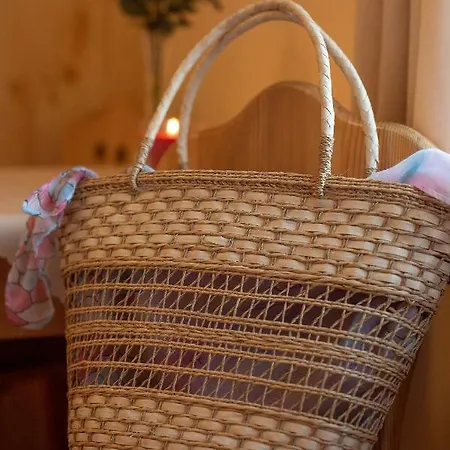 威拉维多洛卡旅馆